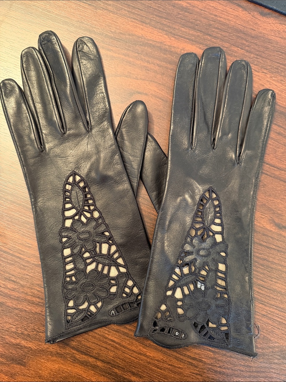 Black Floral Cutout Leather Gloves Elegant Vintage Style